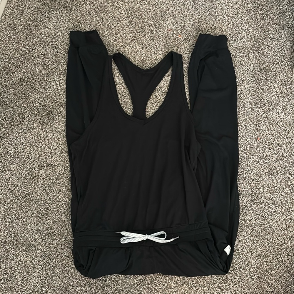 Vuori Lux Jumpsuit size XS